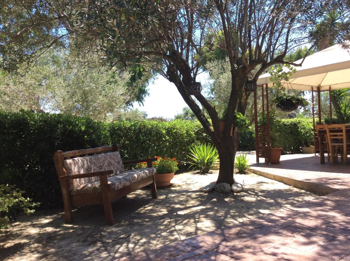 Kefalonia Apartments - Marias Studios - 2 Bedroom Apartment In Orchard, Spartia Ngoại thất bức ảnh