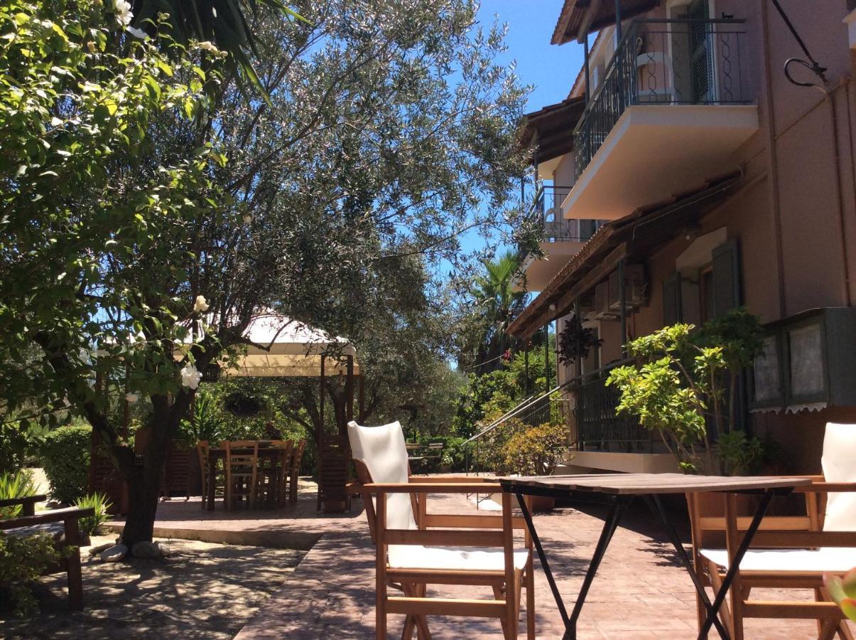 Kefalonia Apartments - Marias Studios - 2 Bedroom Apartment In Orchard, Spartia Ngoại thất bức ảnh